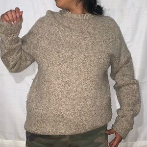 100% Cashmere crewneck
